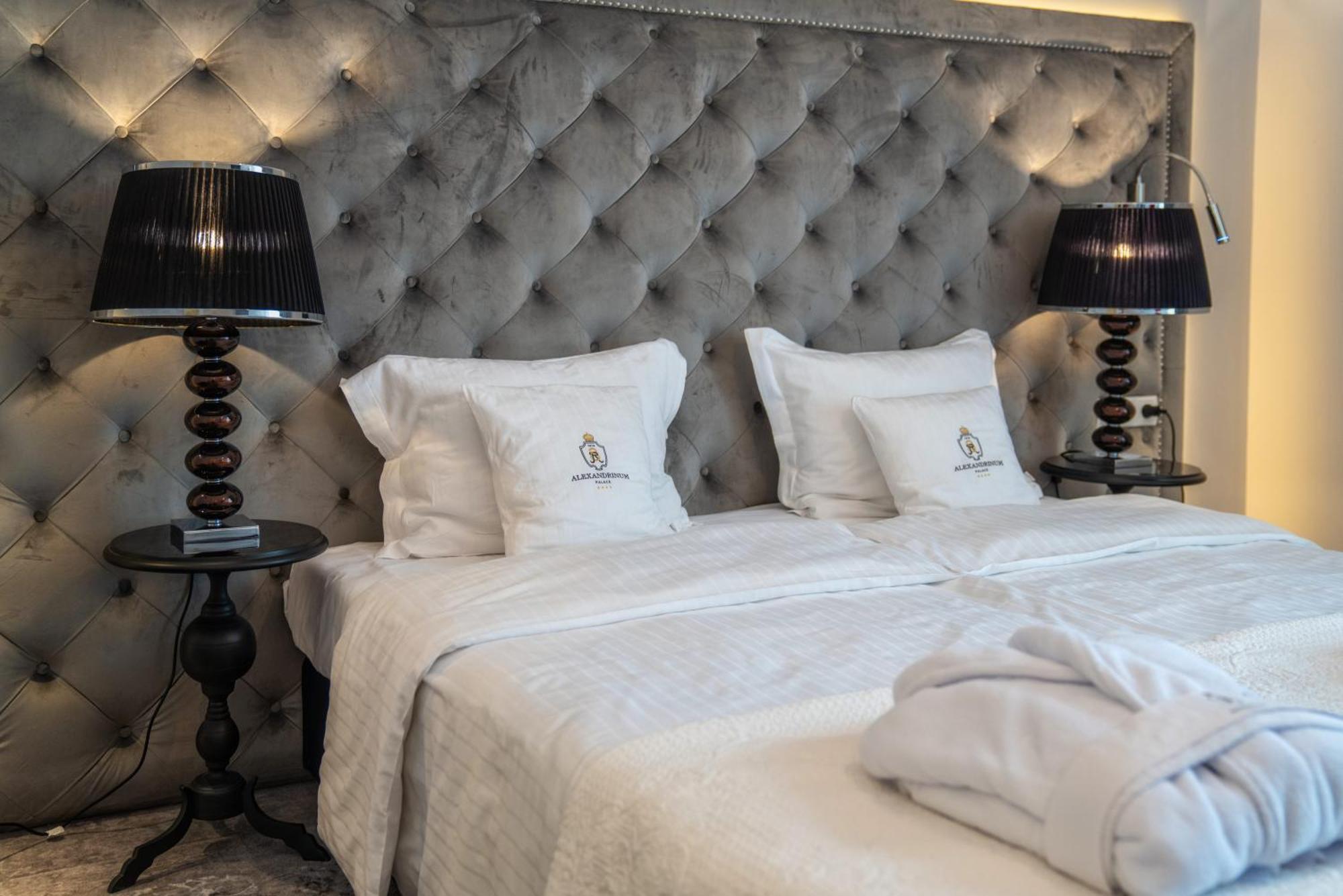 Hotel Palac Alexandrinum Krubki Exteriér fotografie