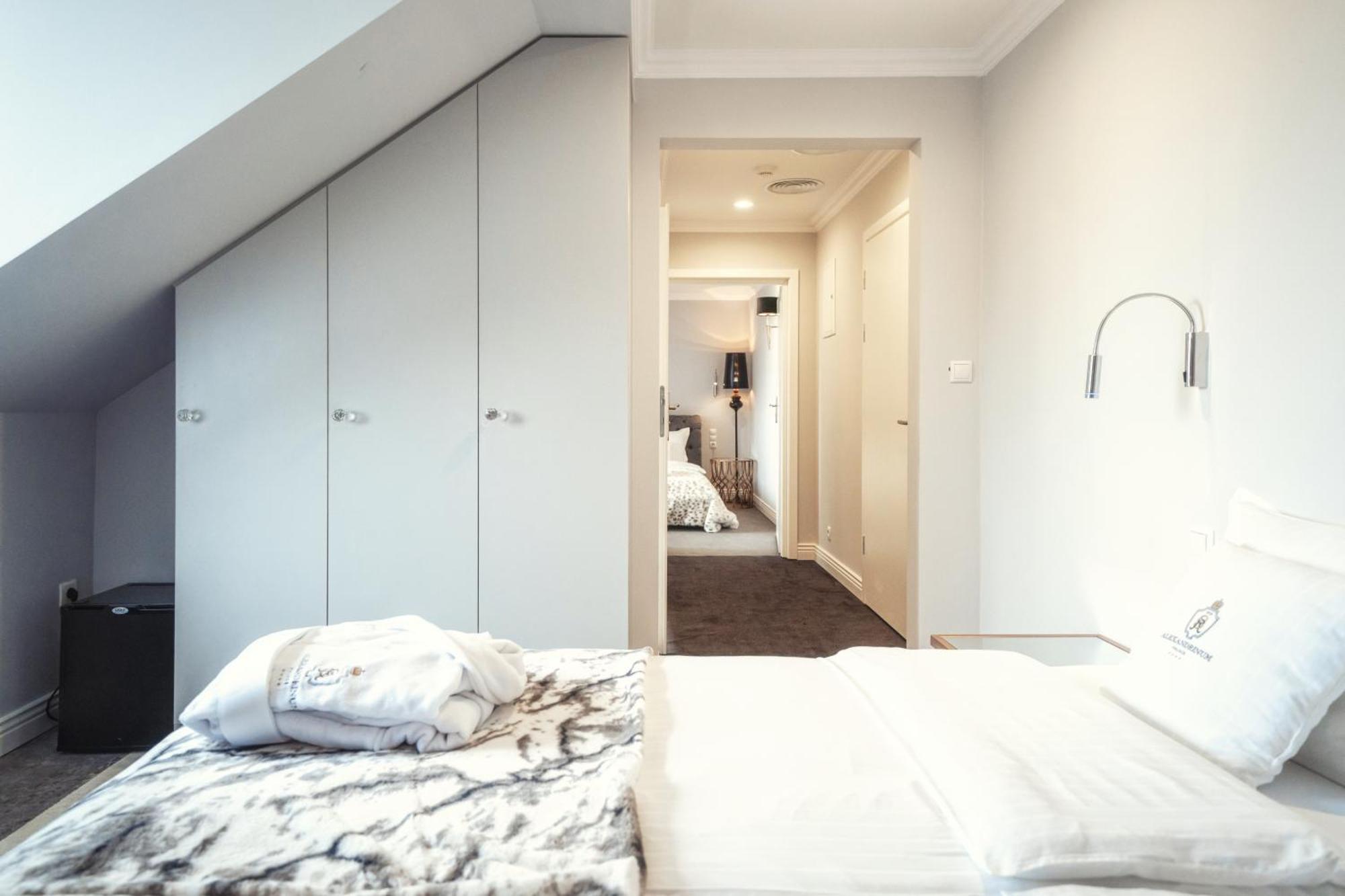 Hotel Palac Alexandrinum Krubki Exteriér fotografie